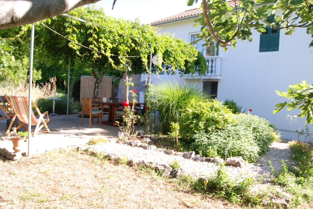 Rustic Holiday Home Miketa Lukoran Extérieur photo